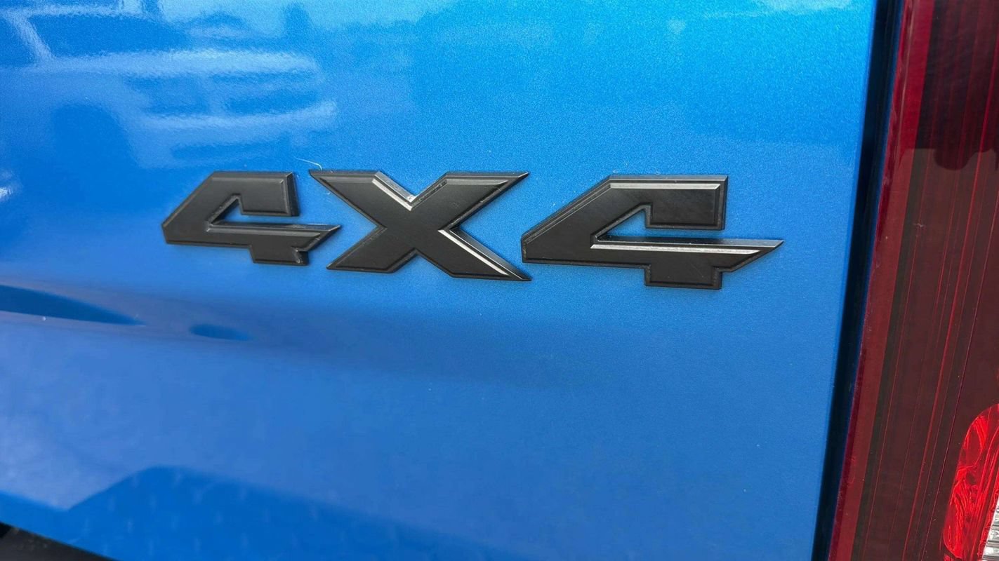Used 2018 RAM 1500 Sport w/ Hydro Blue Sport Package AWD/4WD image 22