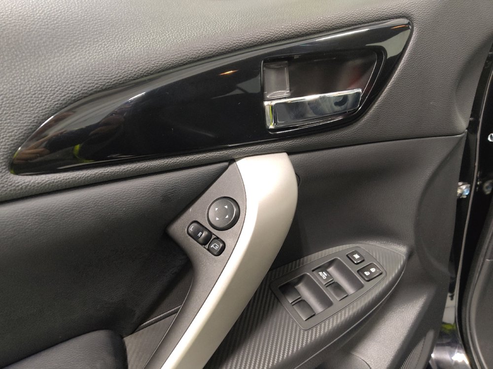 Used 2023 Mitsubishi Eclipse Cross SE image 27