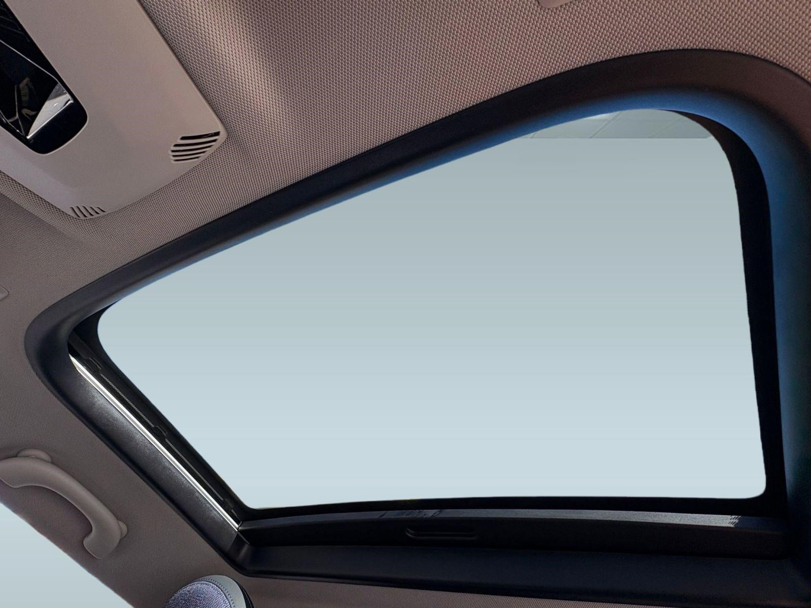 New 2026 MINI Cooper 2-Door Hardtop image 15