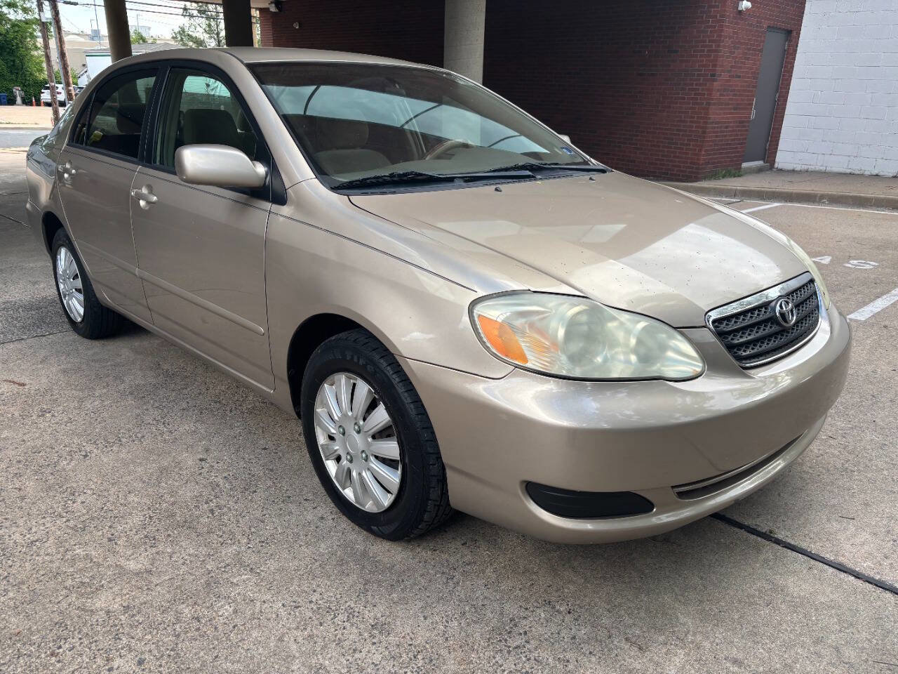 Used 2005 Toyota Corolla FWD image 3
