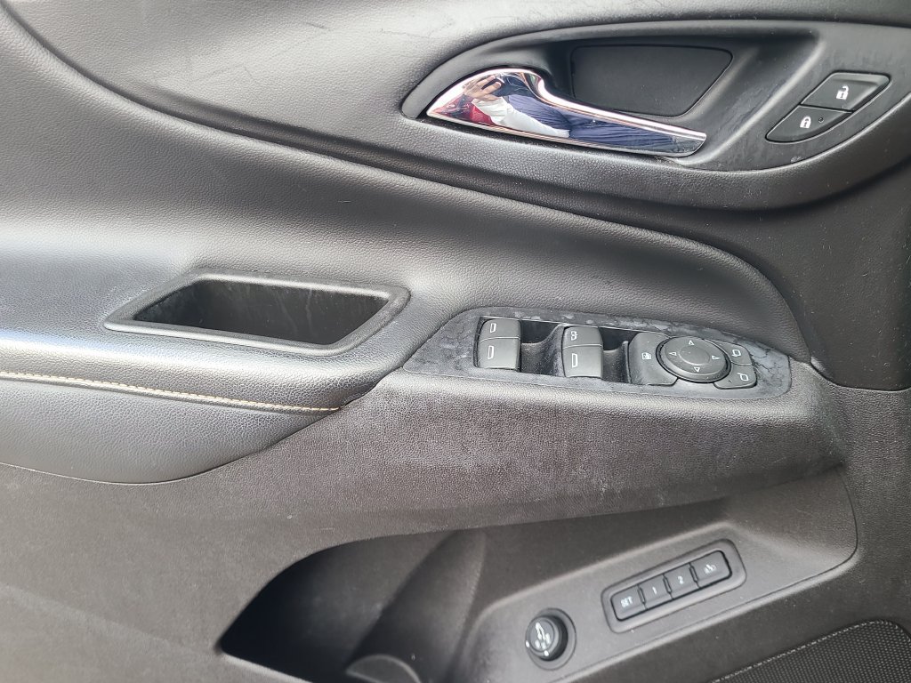 Used 2019 Chevrolet Equinox Premier FWD image 21