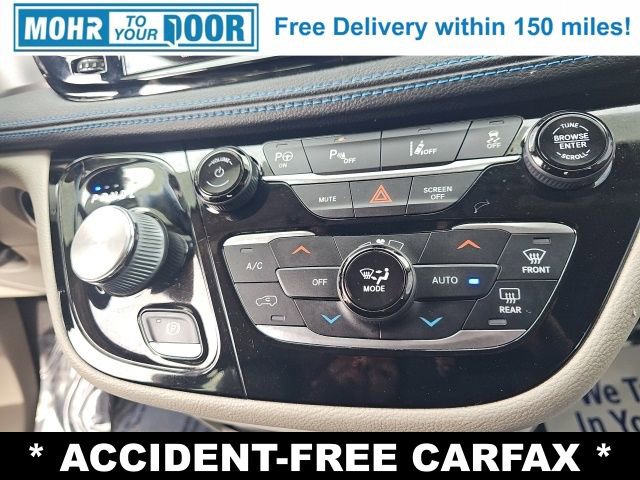 Used 2021 Chrysler Pacifica Touring-L image 28