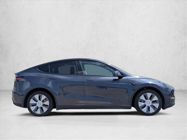 Used 2024 Tesla Model Y Long Range AWD/4WD image 4