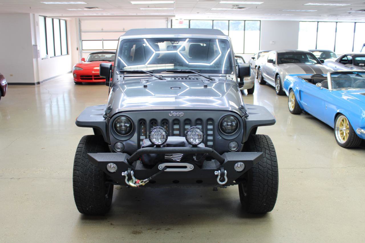 Used 2018 Jeep Wrangler Unlimited Sport S AWD/4WD image 14