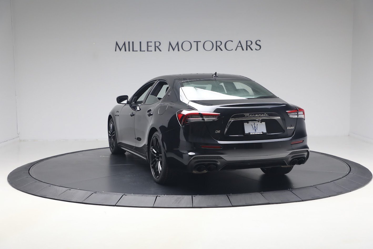 Certified 2023 Maserati Ghibli Modena Q4 AWD/4WD image 5