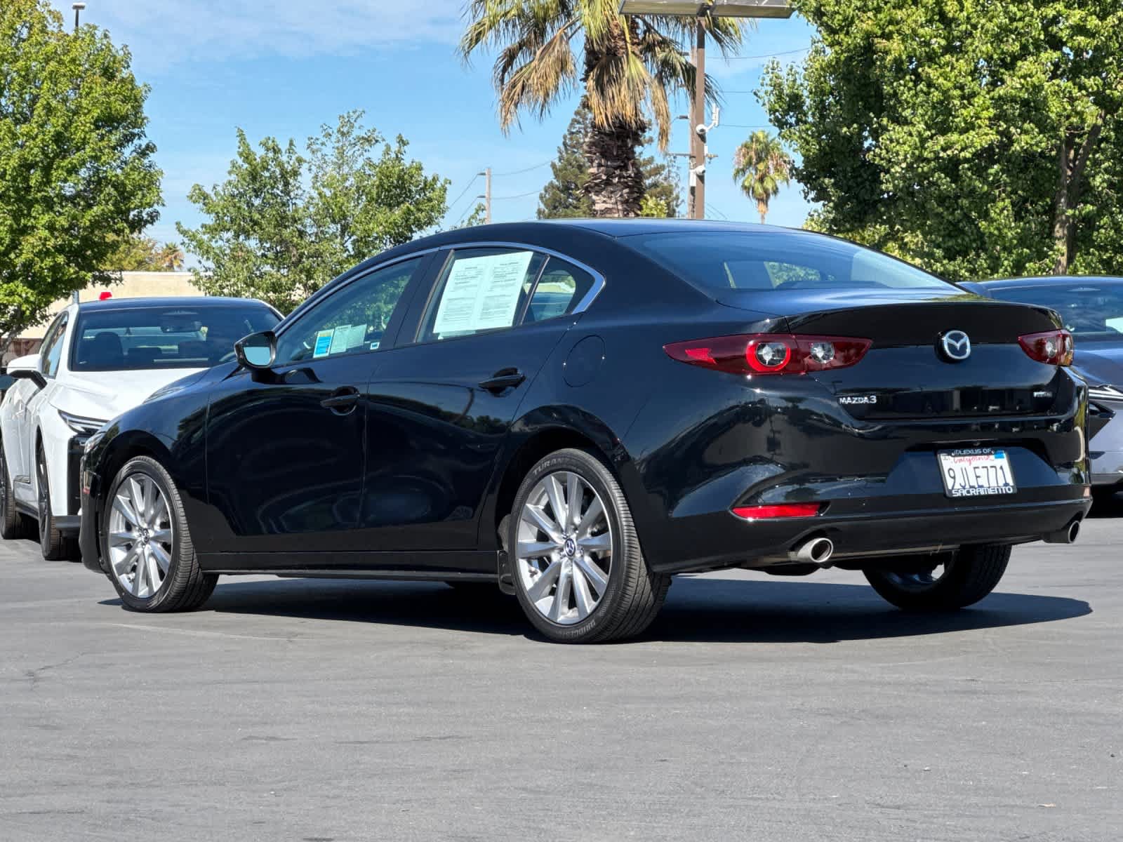 Used 2023 MAZDA MAZDA3 s FWD image 7