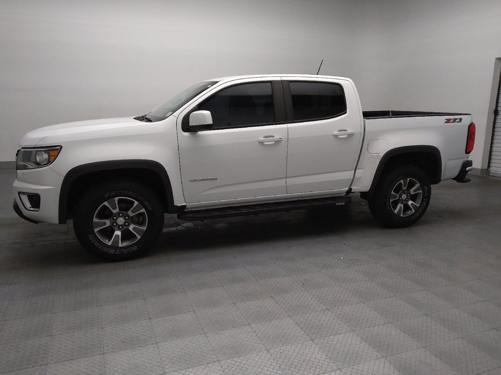 Used 2017 Chevrolet Colorado Z71 AWD/4WD image 2
