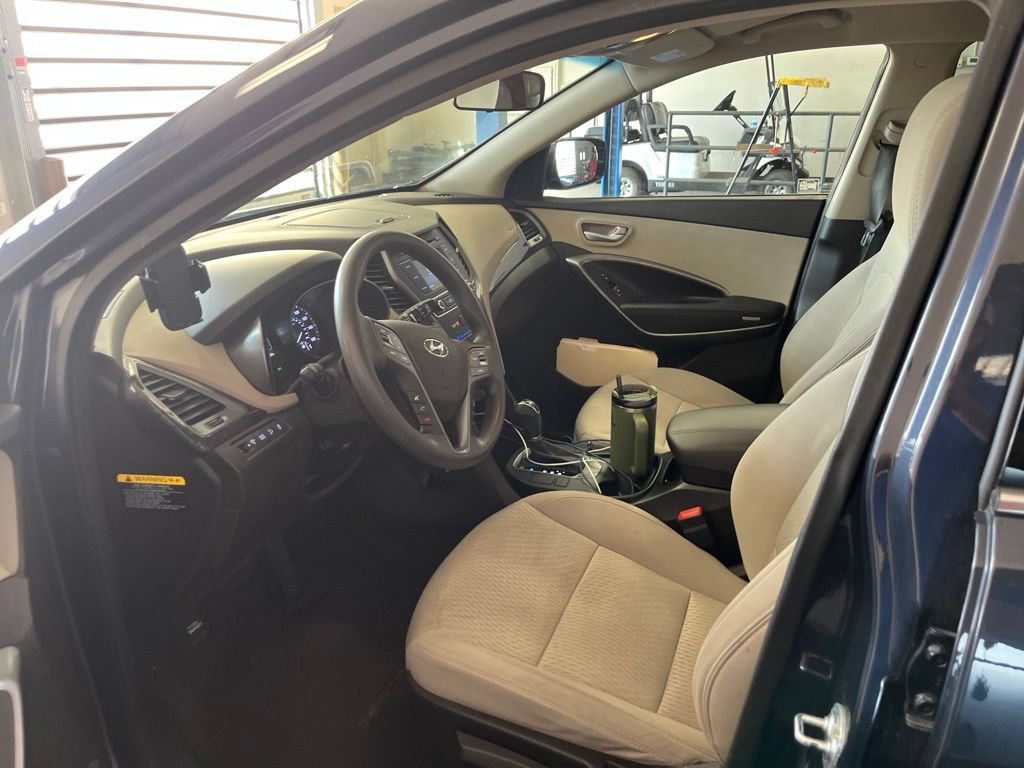 Used 2017 Hyundai Santa Fe Sport FWD image 4