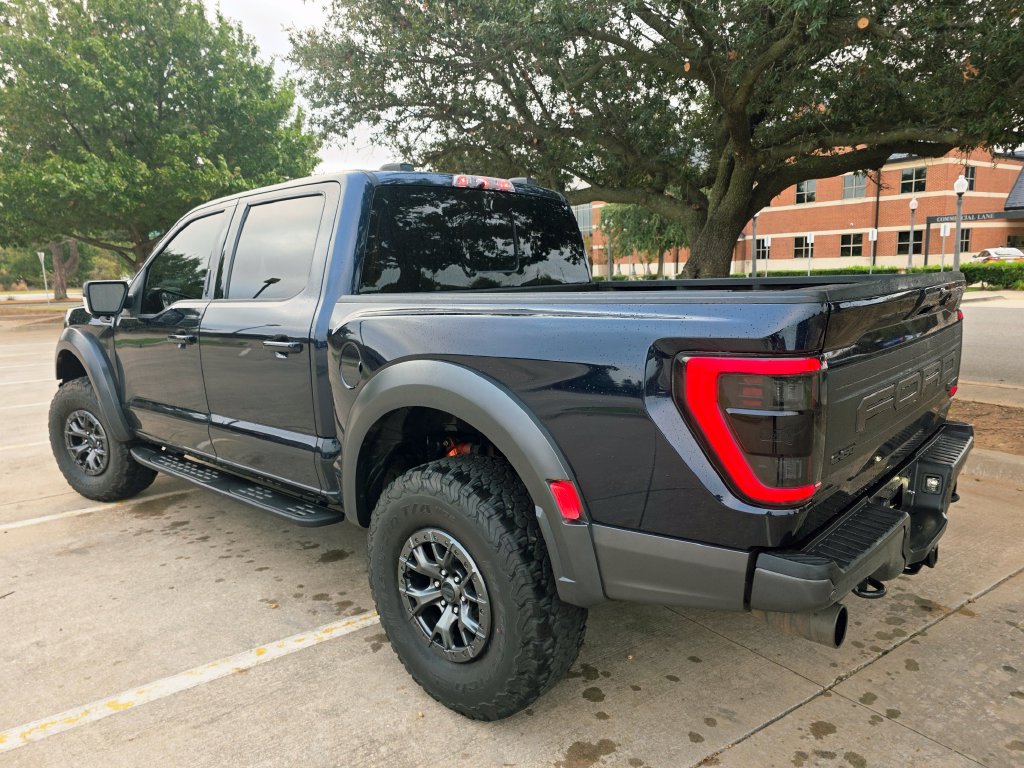 Used 2023 Ford F150 Raptor AWD/4WD image 11
