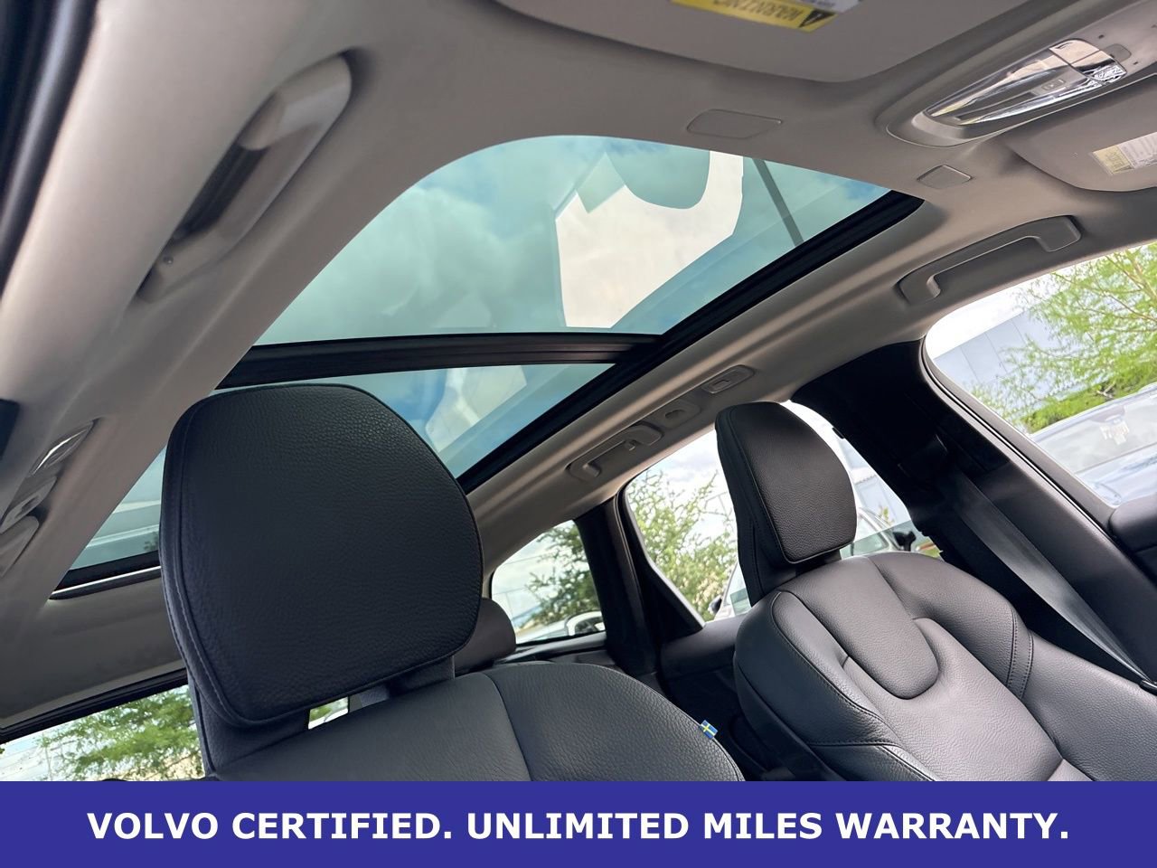 Certified 2023 Volvo XC60 B5 Plus w/ Climate Package image 15