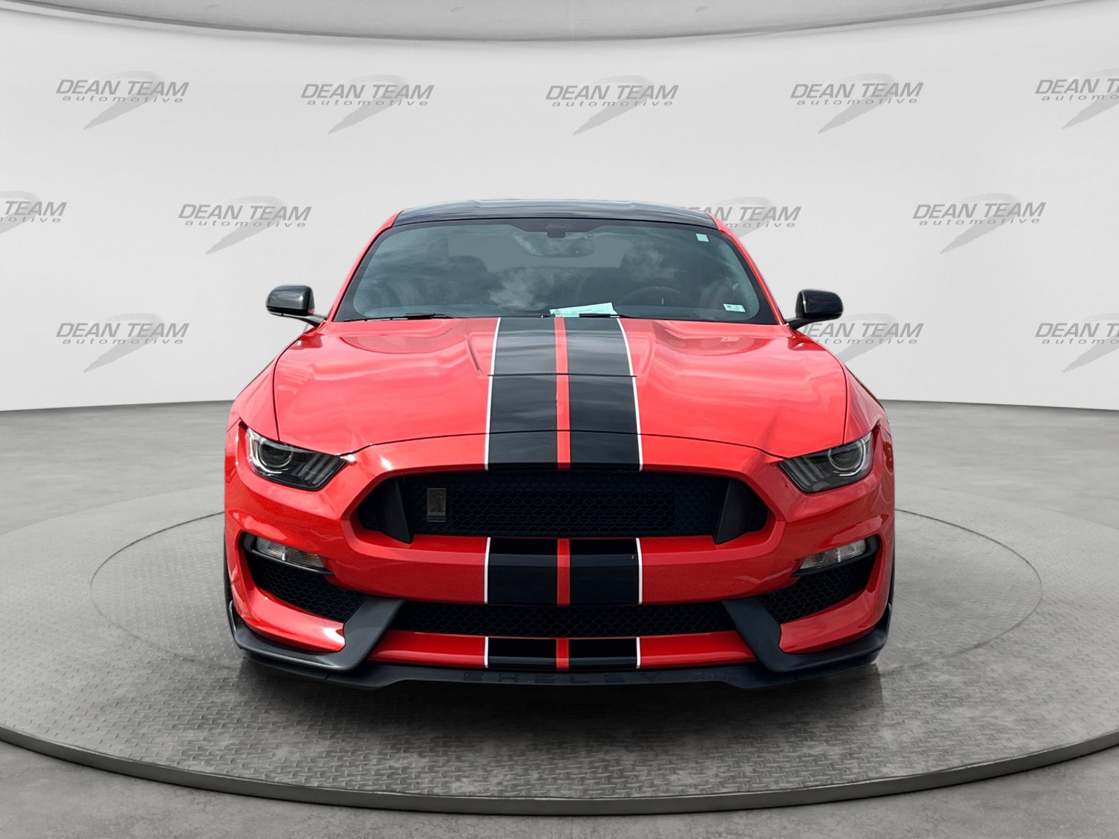Used 2016 Ford Mustang Shelby GT350 w/ Technology Package RWD image 2