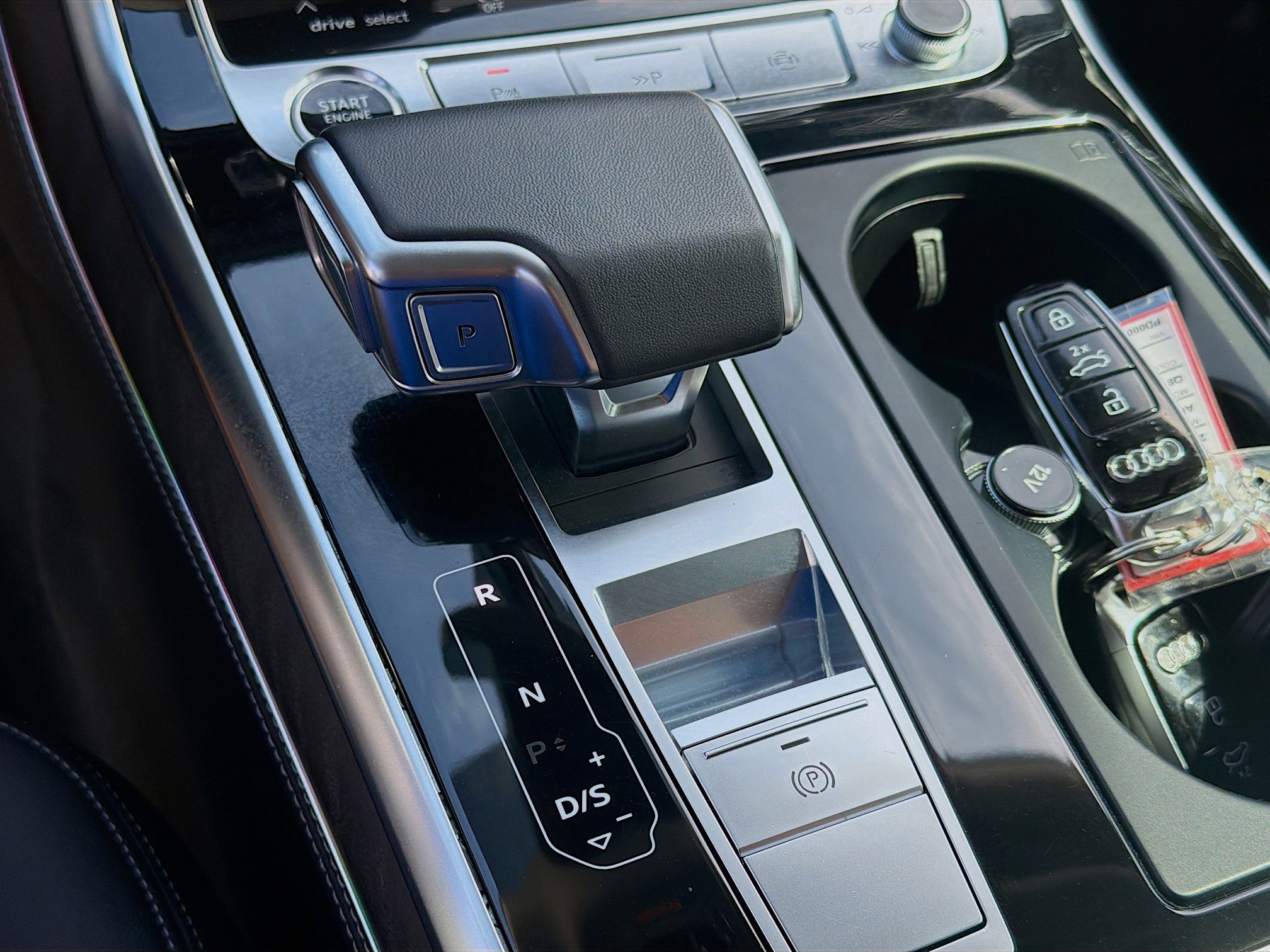 Used 2023 Audi Q8 Prestige image 13