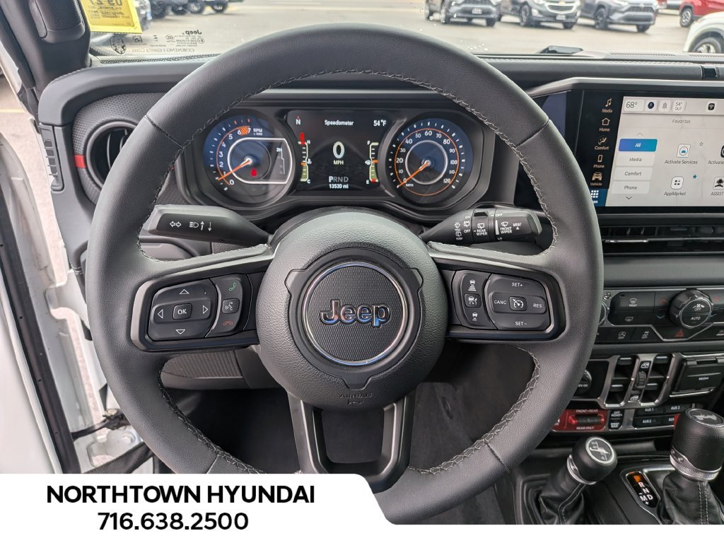 Used 2026 Jeep Wrangler Unlimited Rubicon AWD/4WD image 6