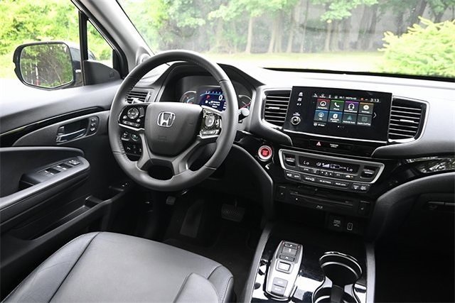 Certified 2022 Honda Pilot Touring image 33