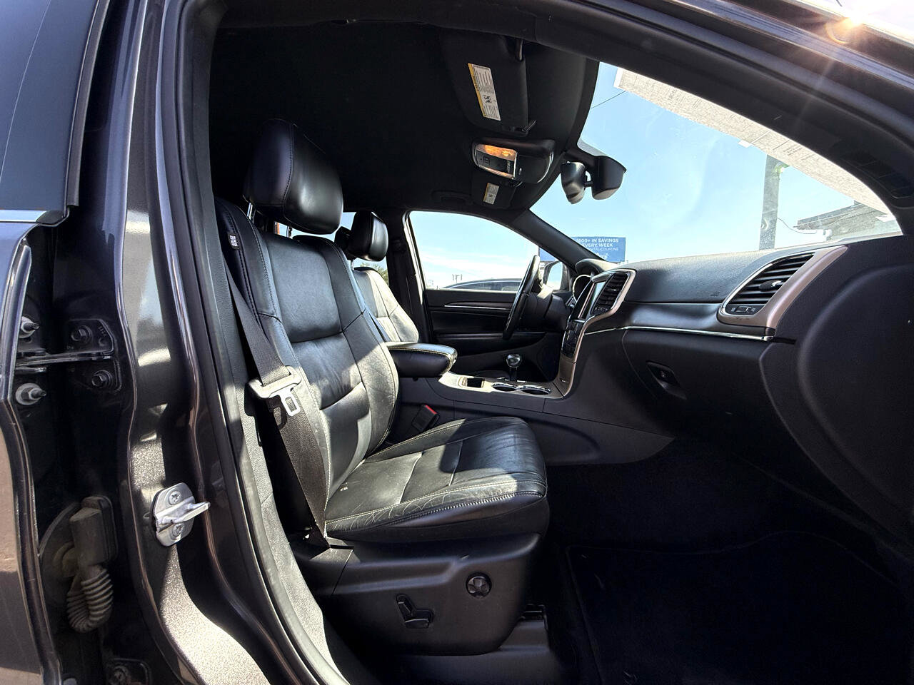 Used 2015 Jeep Grand Cherokee Limited w/ Trailer Tow Group IV image 12