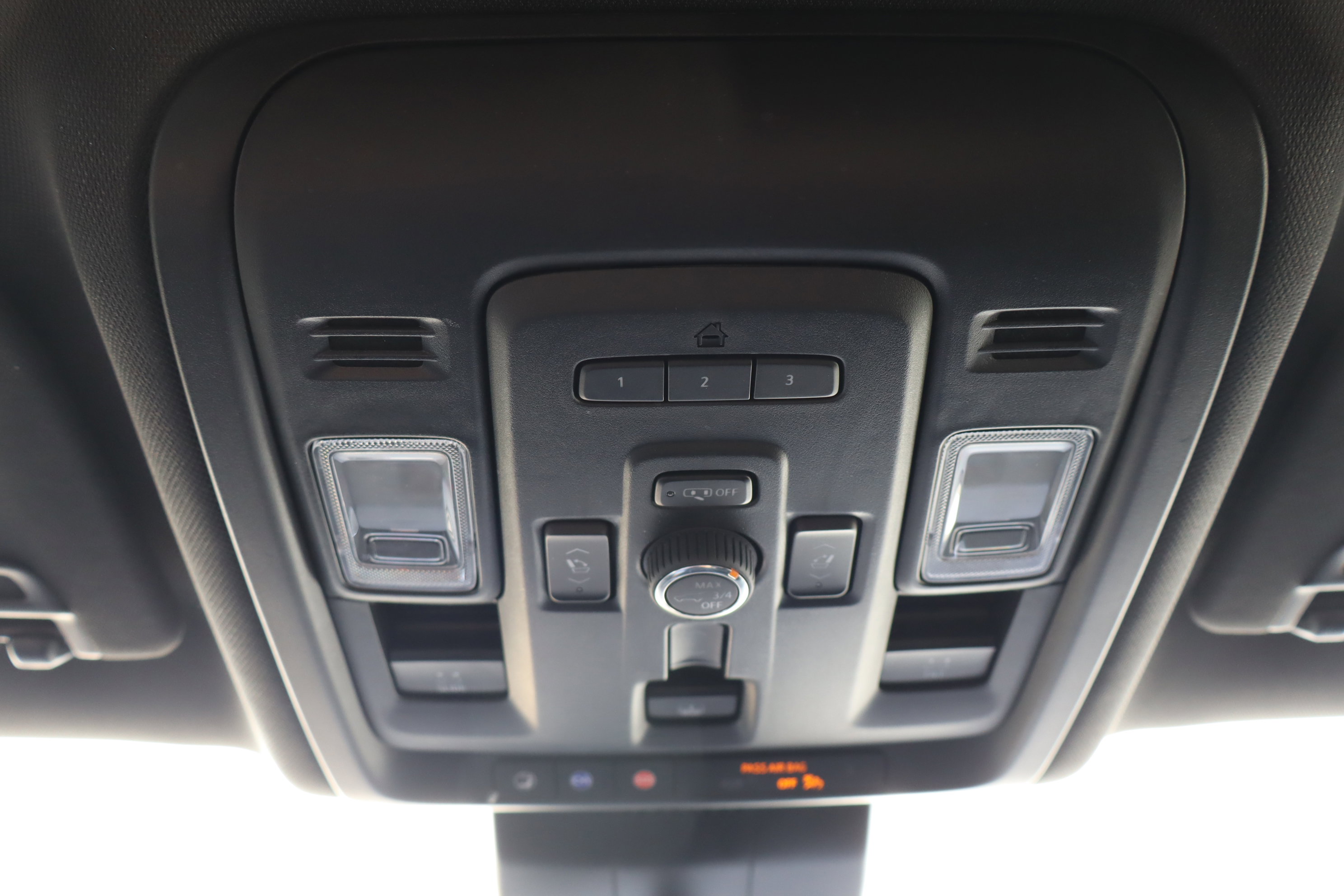 Certified 2024 Chevrolet Suburban Premier w/ Advanced Technology Package image 31