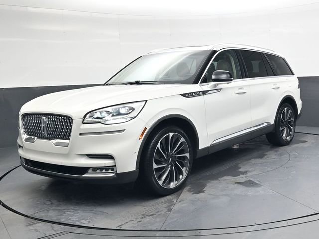 Used 2020 Lincoln Aviator Reserve w/ Equipment Group 202A image 9