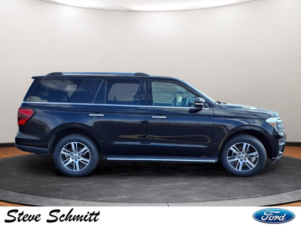 Used 2023 Ford Expedition Limited image 32