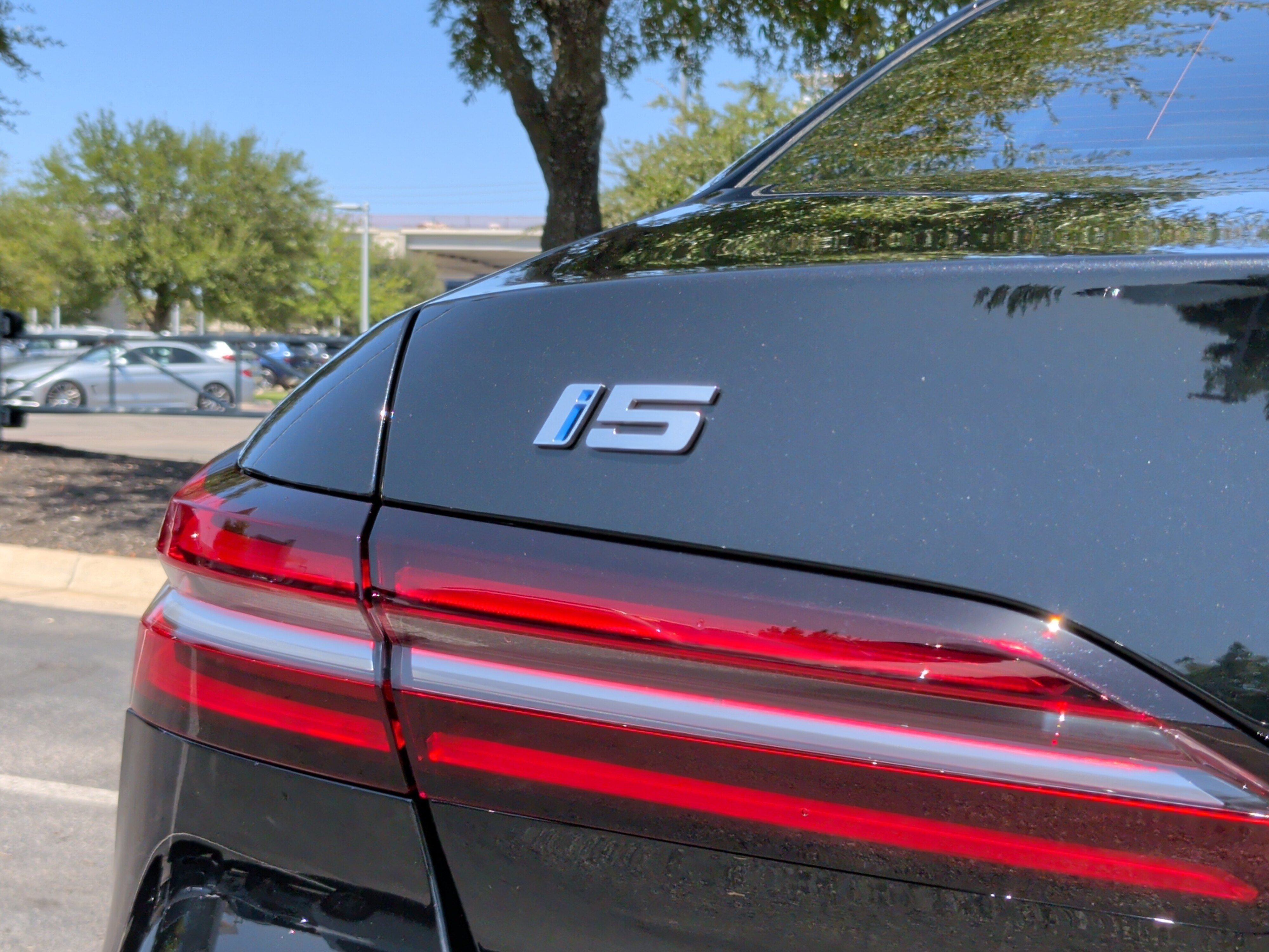 Certified 2026 BMW i5 eDrive40 RWD image 12