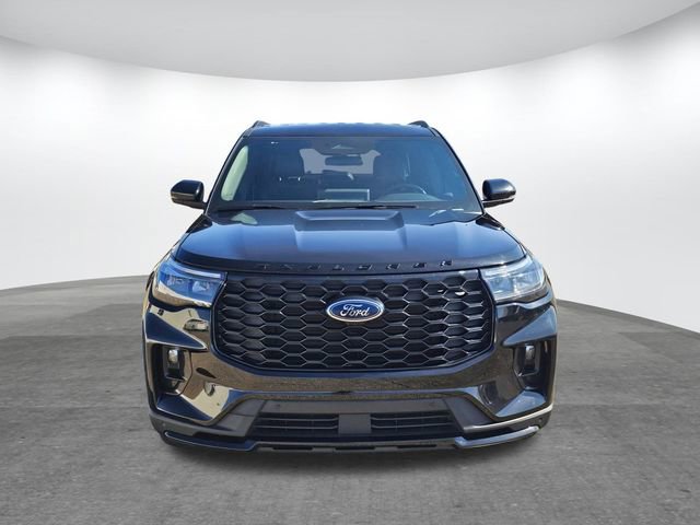 Certified 2025 Ford Explorer ST-Line image 2