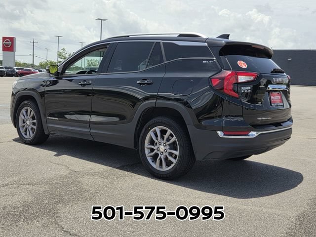 Used 2022 GMC Terrain SLT AWD/4WD image 3