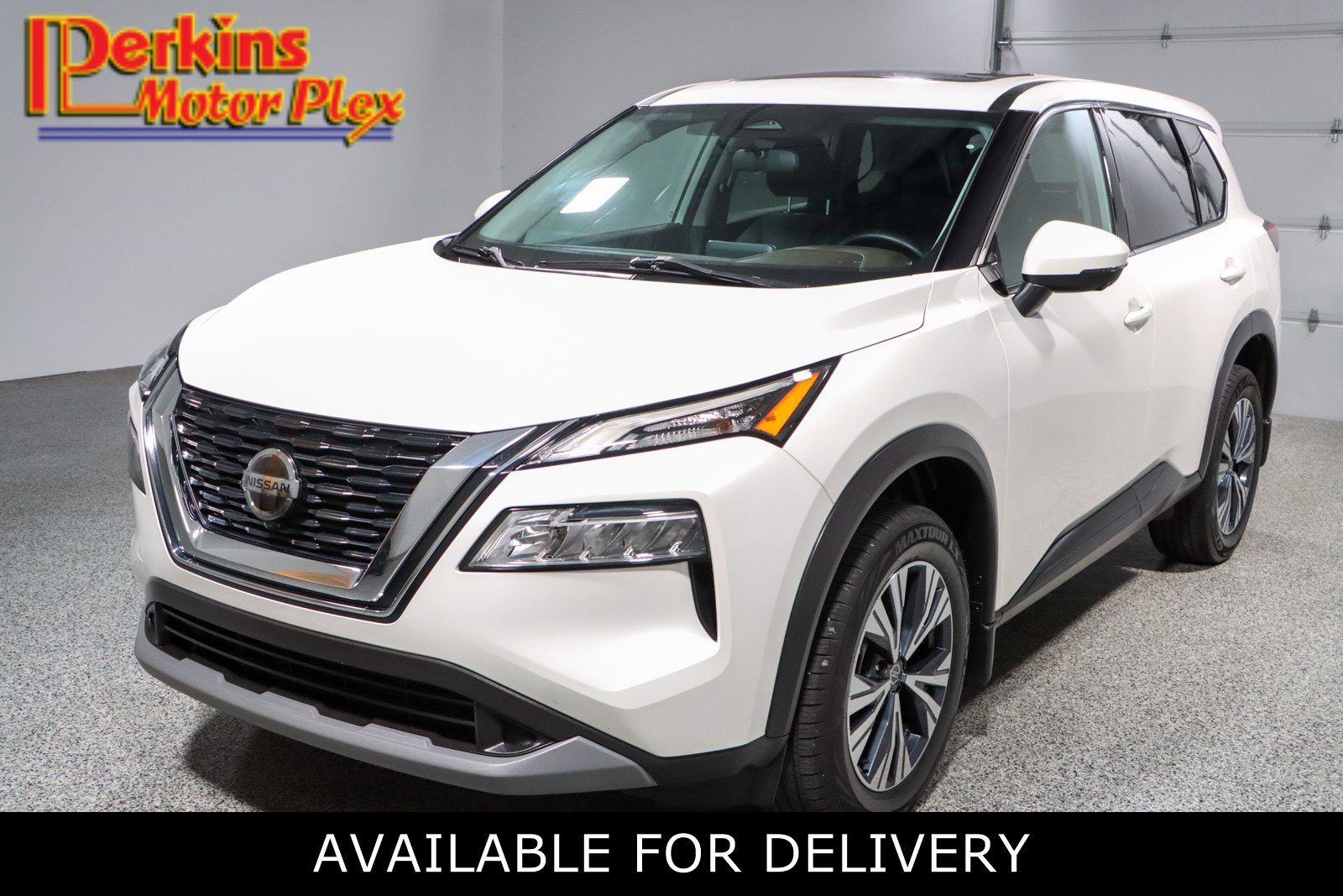 Used 2021 Nissan Rogue SV image 1