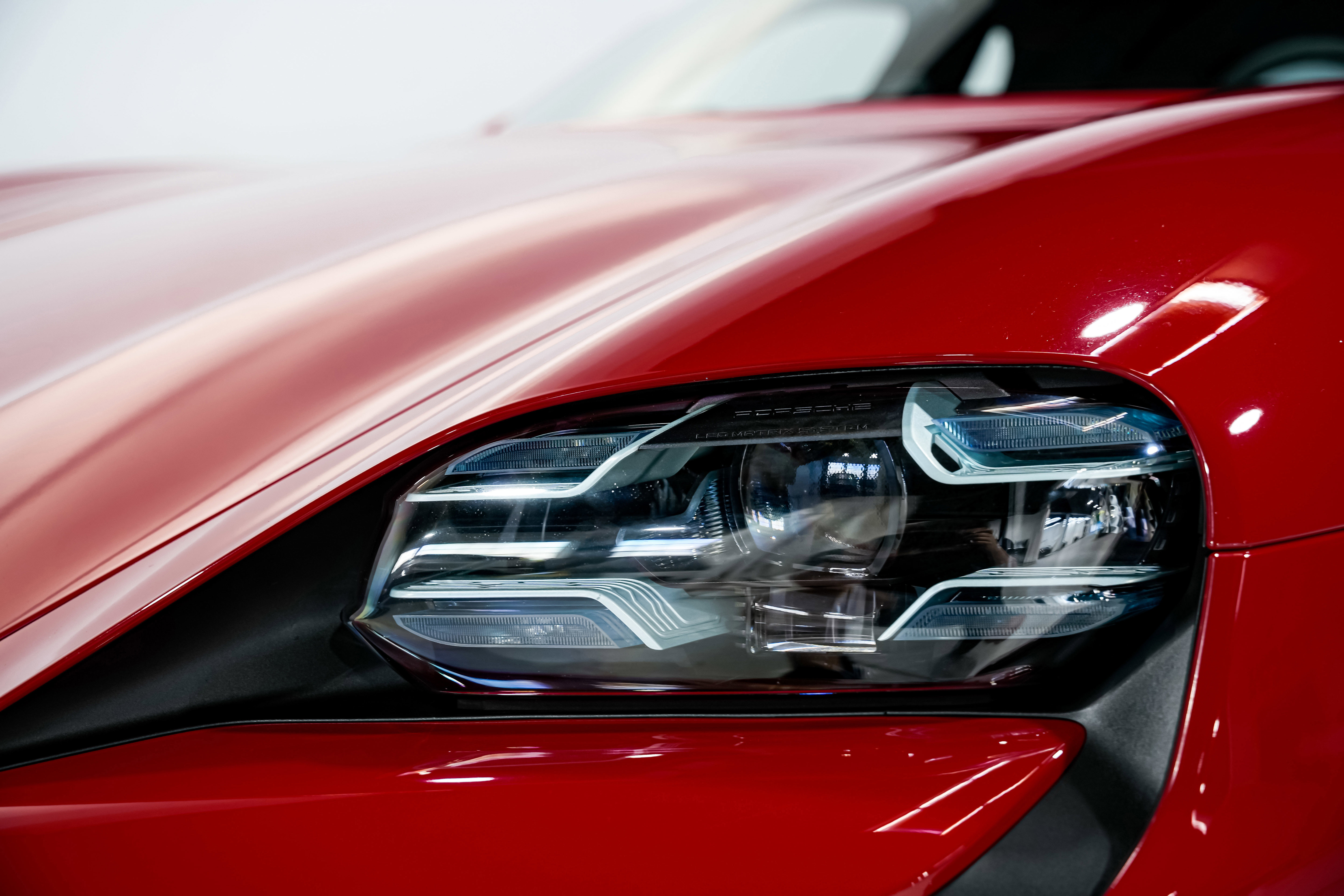 Used 2023 Porsche Taycan GTS image 38