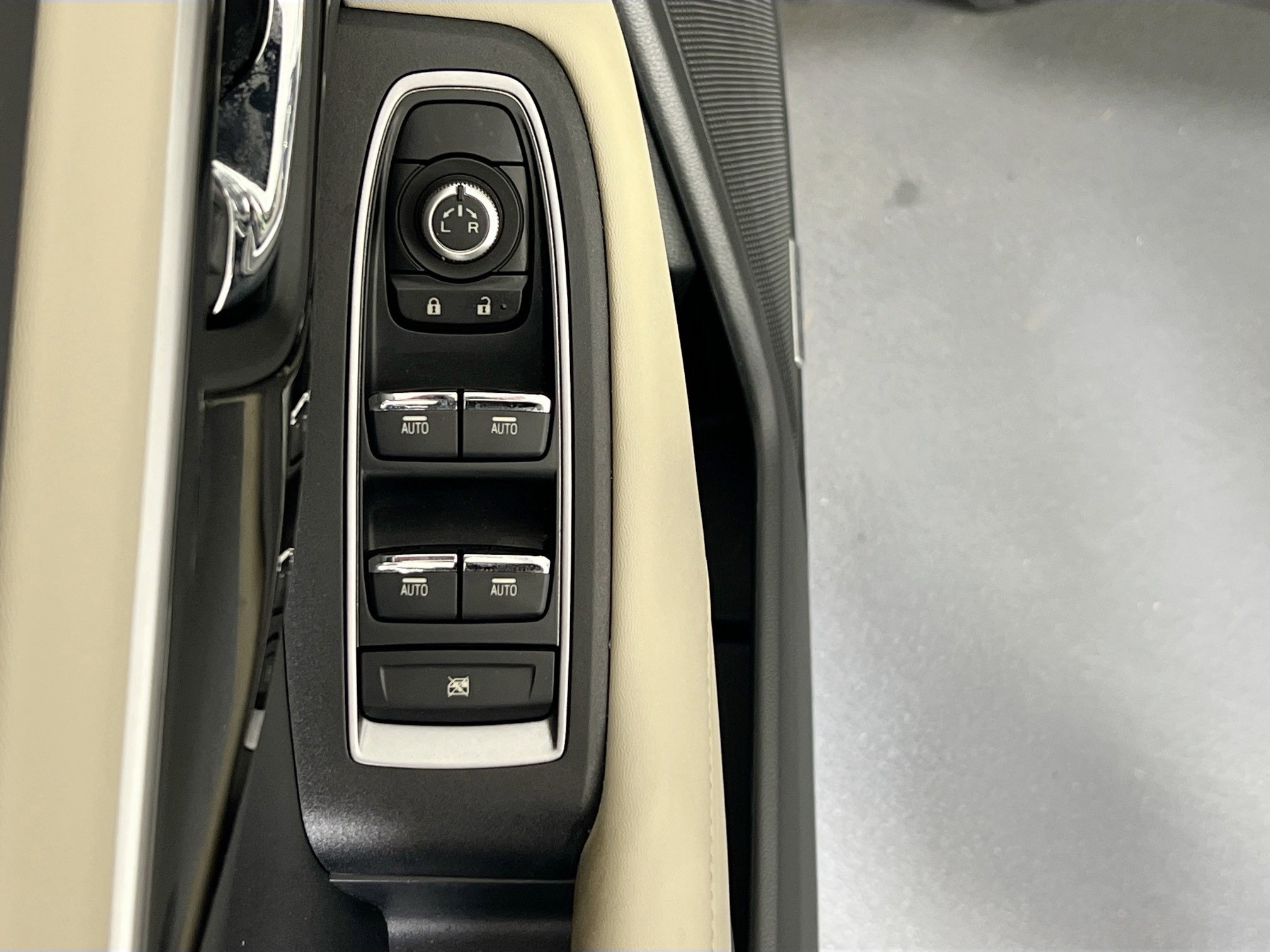 Used 2022 Subaru Outback Limited image 18