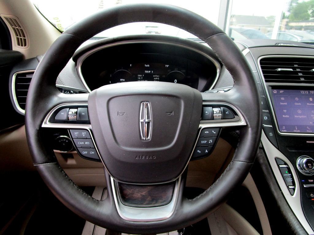Used 2020 Lincoln Nautilus Reserve AWD/4WD image 20