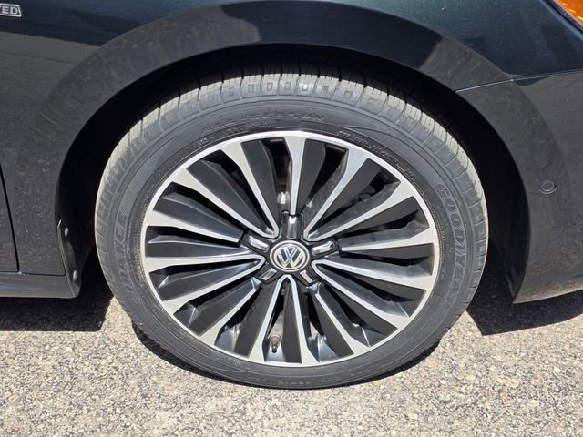 Used 2022 Volkswagen Passat 2.0T FWD image 5