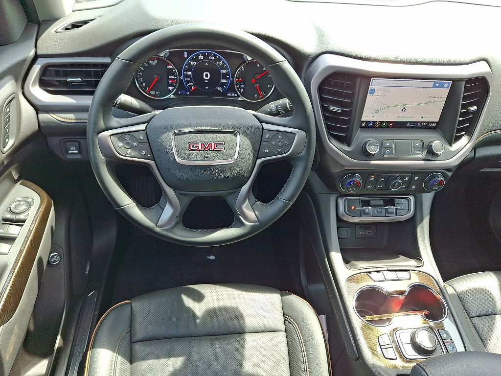 Used 2023 GMC Acadia AT4 w/ Technology Package AWD/4WD image 21