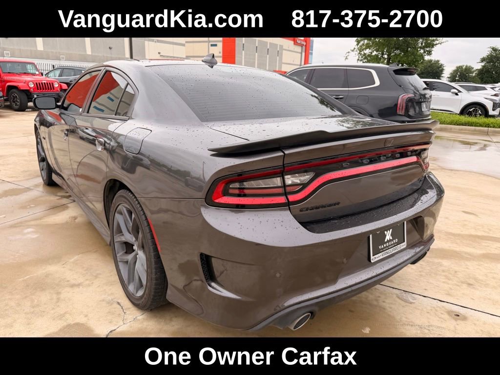 Used 2023 Dodge Charger R/T w/ Blacktop Package image 2