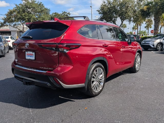 Used 2026 Toyota Highlander Platinum AWD/4WD image 3