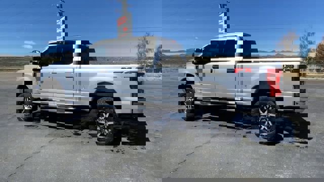 Used 2019 Ford F250 XLT w/ XLT Value Package image 6