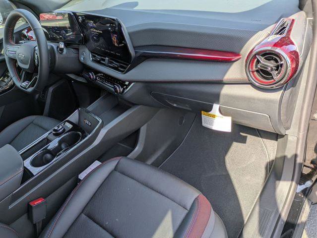 New 2026 Chevrolet Equinox RS w/ Convenience Package III AWD/4WD image 32