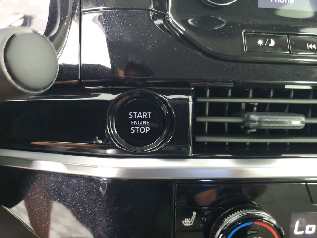 New 2025 Nissan Pathfinder SL image 21