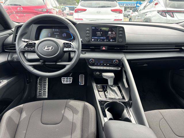 New 2026 Hyundai Elantra SEL Sport Premium FWD image 7
