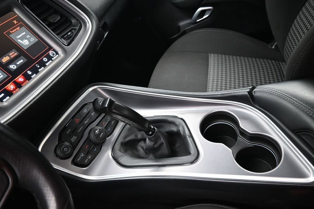 Used 2022 Dodge Challenger R/T Scat Pack RWD image 21