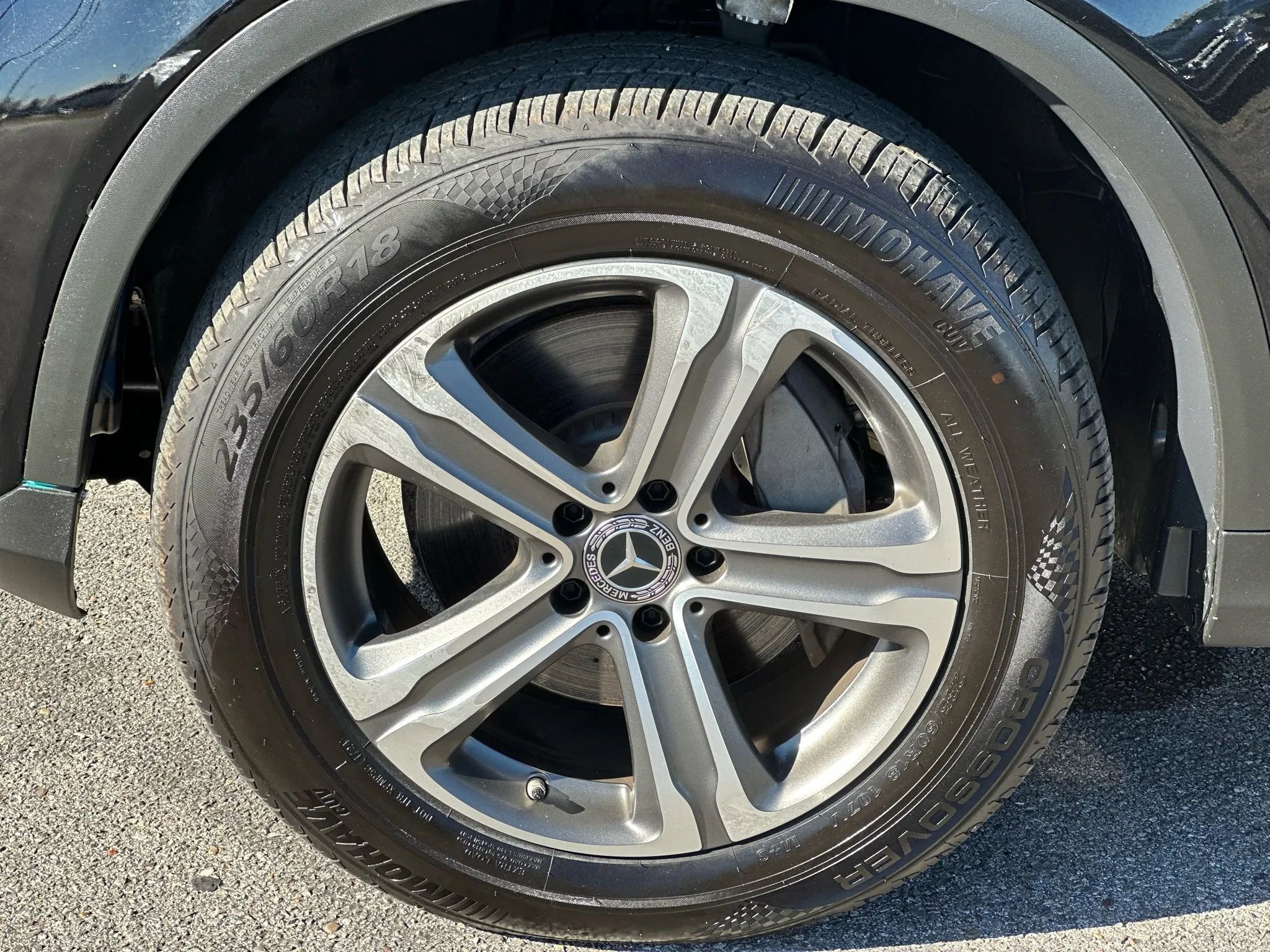 Used 2019 Mercedes-Benz GLC 300 4MATIC image 24