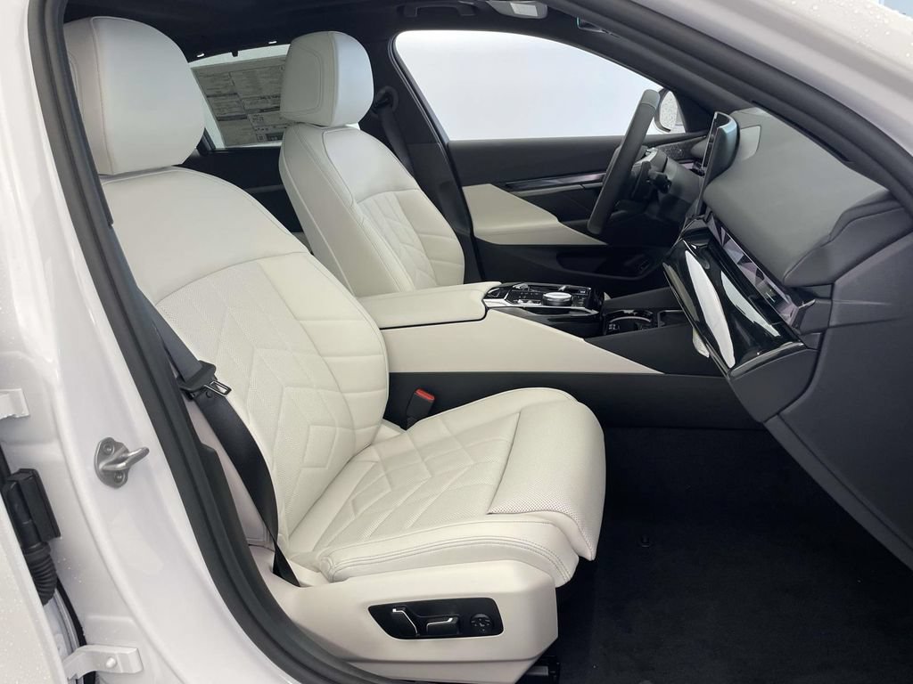 New 2027 BMW 530i xDrive AWD/4WD image 20