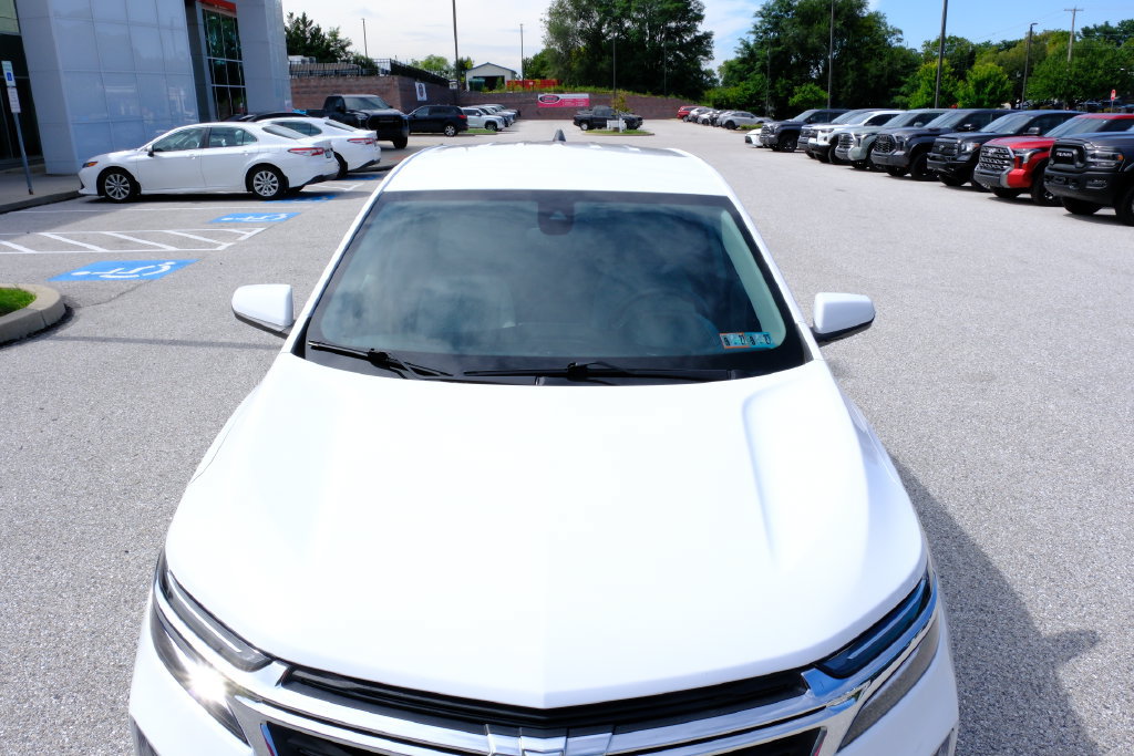 Used 2023 Chevrolet Equinox LT AWD/4WD image 9