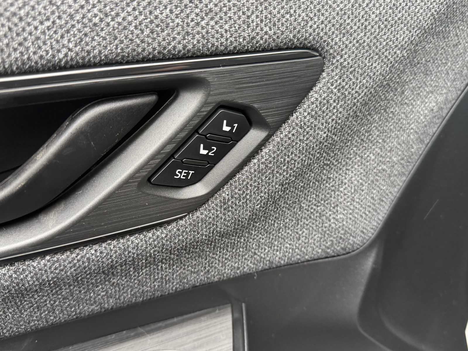 New 2026 Subaru Outback Limited AWD/4WD image 7