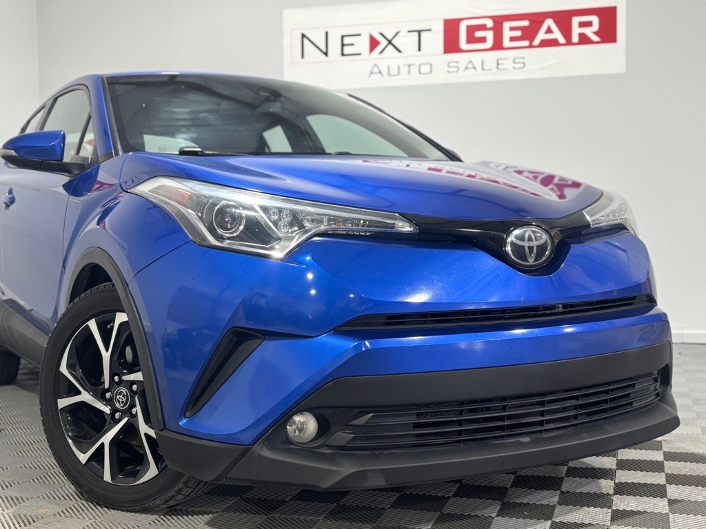 Used 2018 Toyota C-HR XLE image 2
