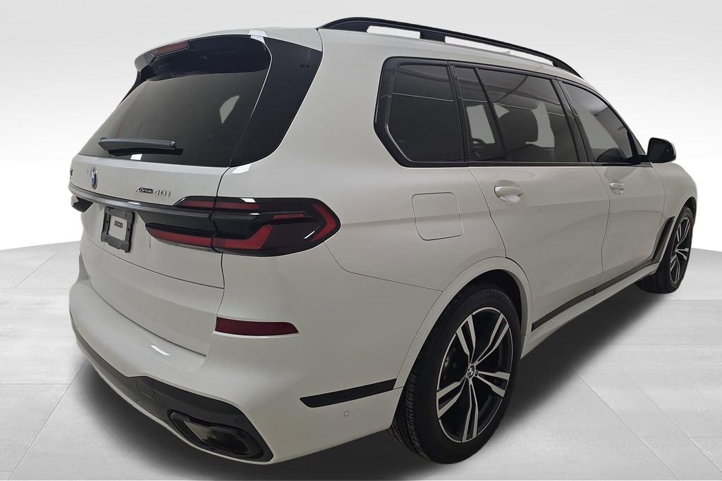 Certified 2024 BMW X7 xDrive40i w/ Executive Package image 9