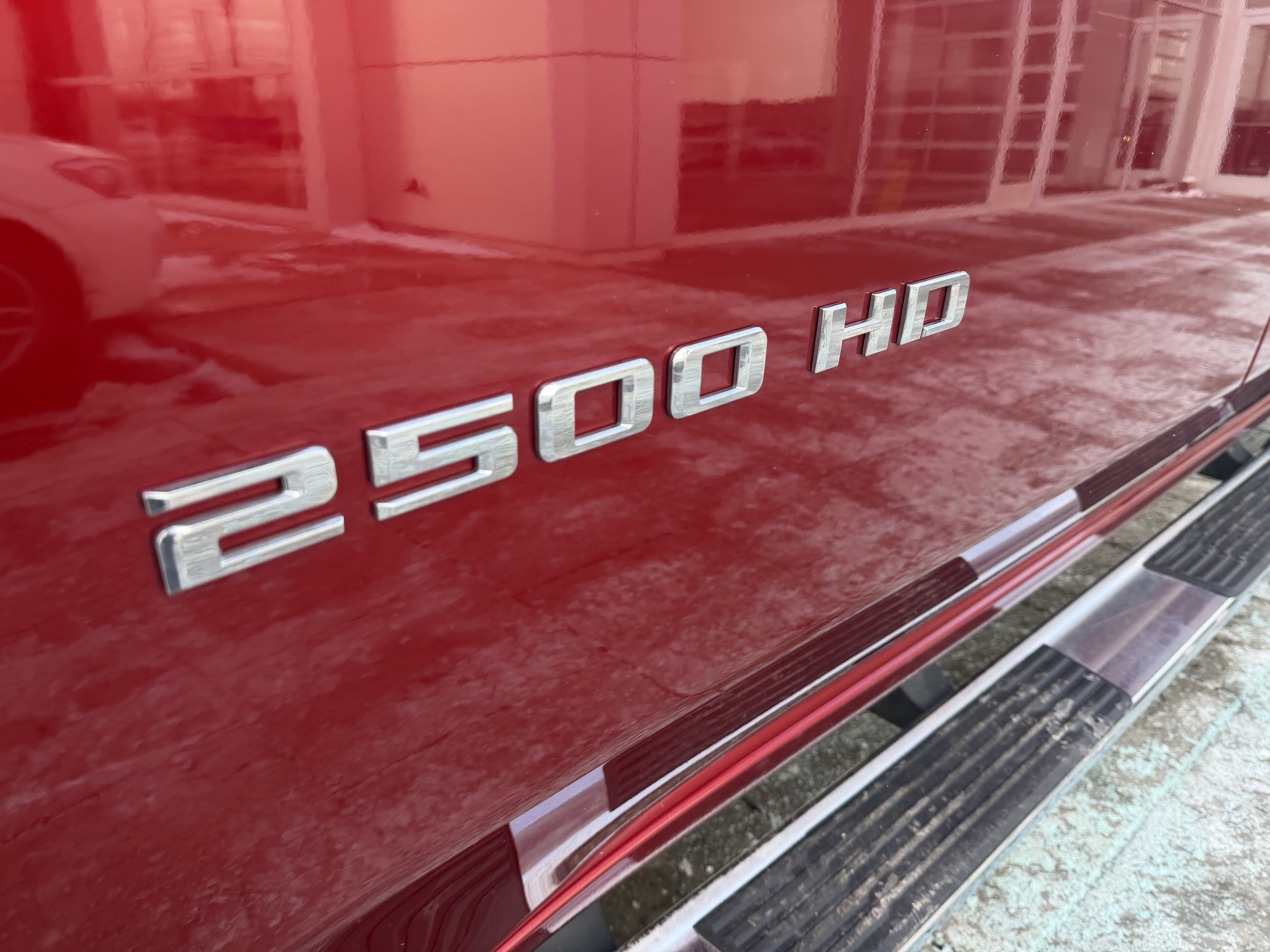 Used 2023 Chevrolet Silverado 2500 High Country w/ Safety Package II image 36