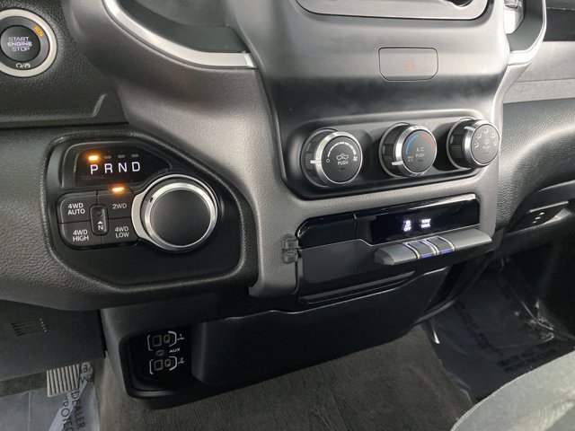 Used 2022 RAM 1500 Big Horn AWD/4WD image 29