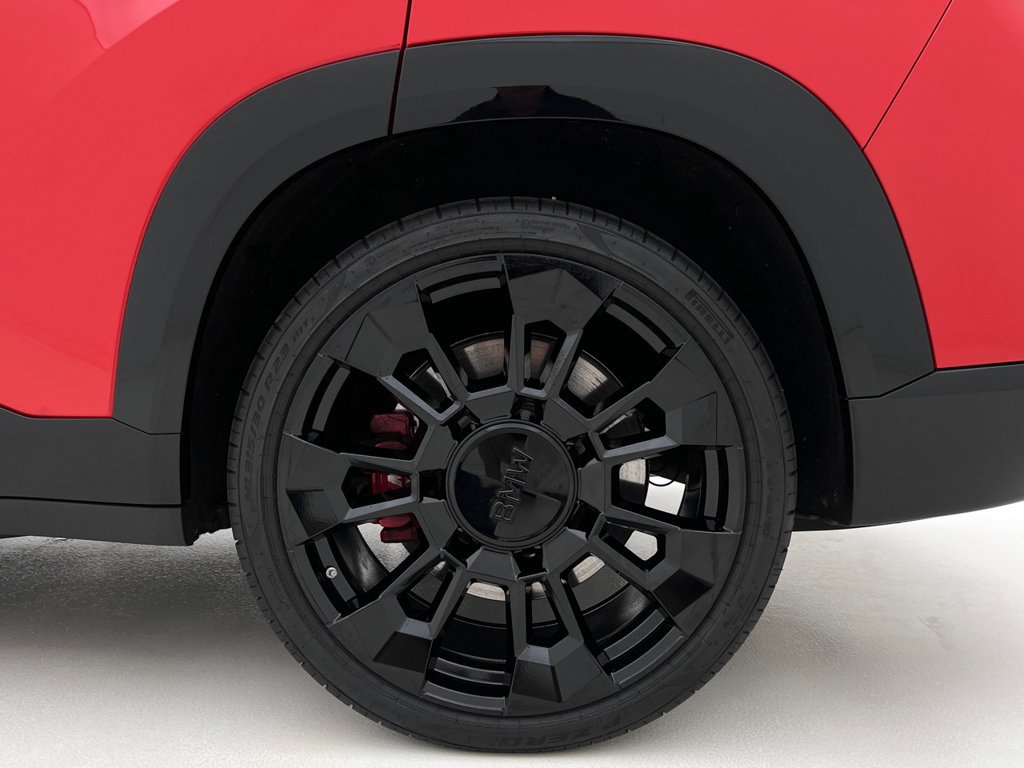 Certified 2023 BMW XM AWD/4WD image 28