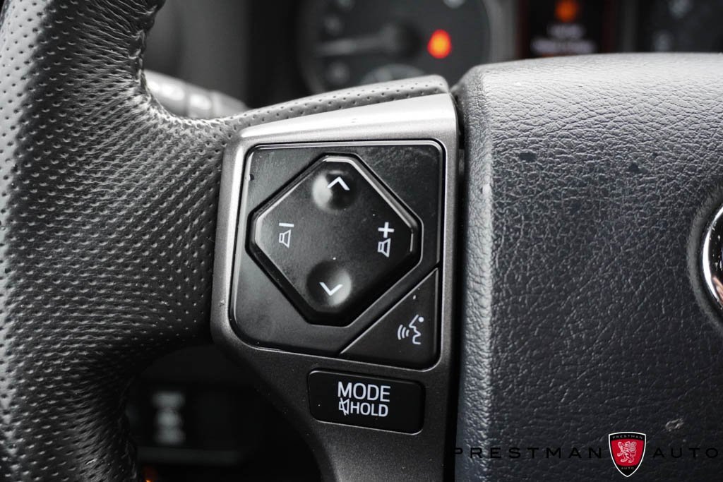 Used 2020 Toyota Tacoma TRD Off-Road image 29