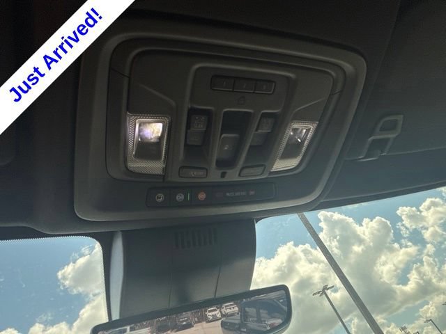 Used 2023 Chevrolet Silverado 1500 ZR2 w/ Technology Package AWD/4WD image 10