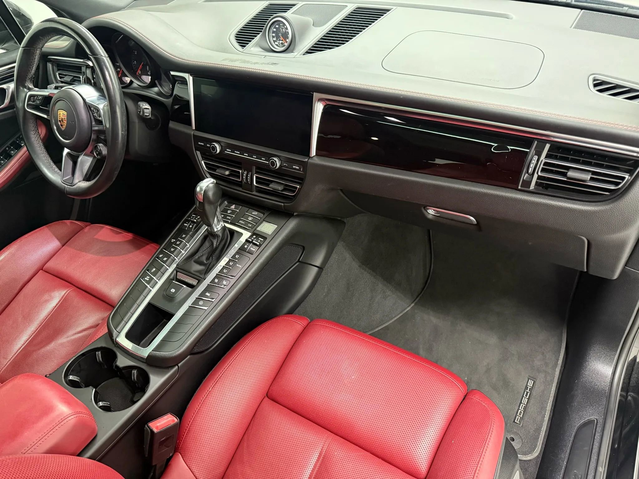 Used 2019 Porsche Macan Sport Edition image 10